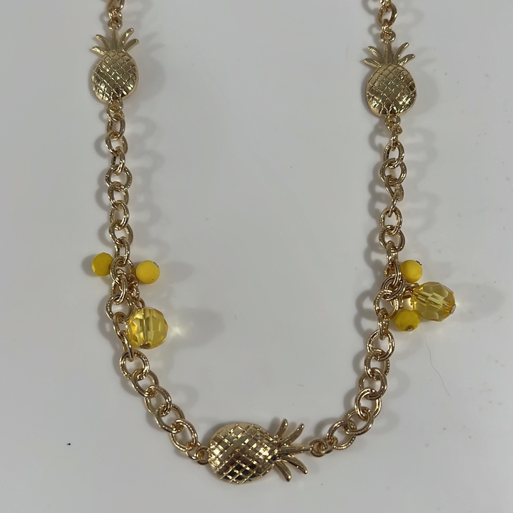 🛑 Gold Pineapple Necklace 32”